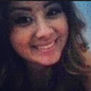 Meet your Posher, Caitlin